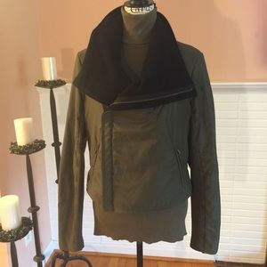 🌺Final Peice🌺BCBGMaxAzria Fleece Lined Moto Jacket